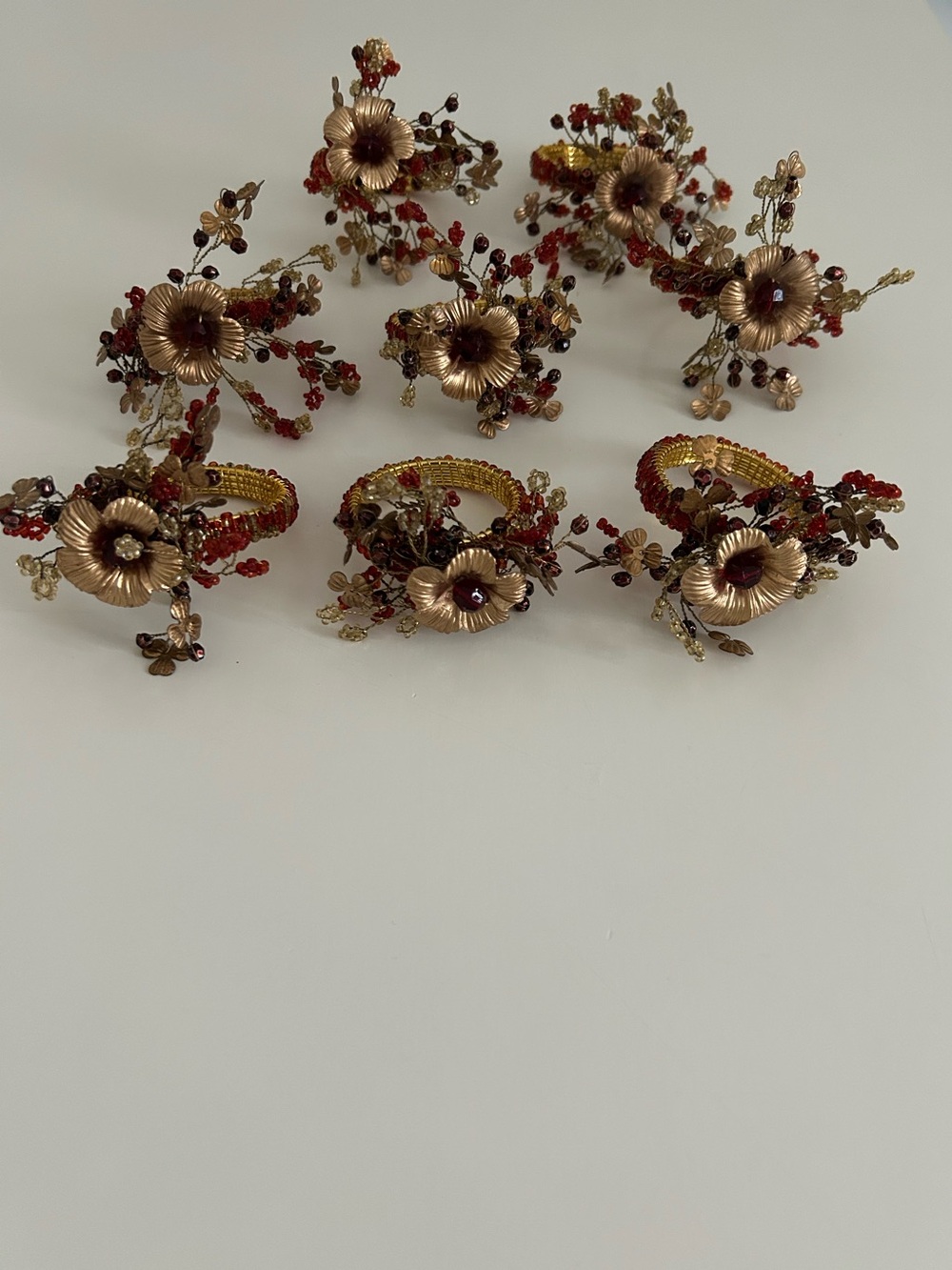Set of 8 Pier 1 Imports Beaded Floral Napkin Rings – Vintage Gold & Red Holiday